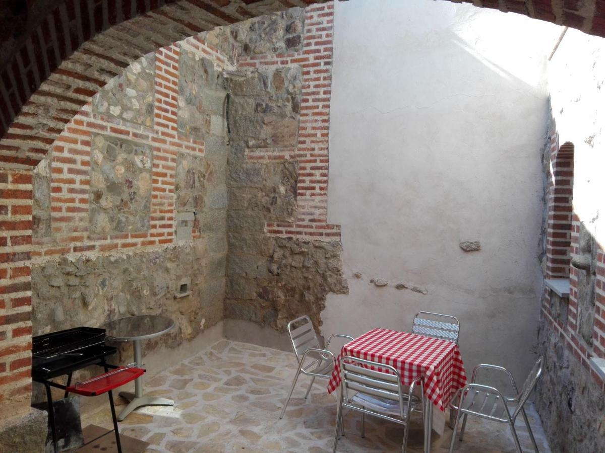 Abadía del Marqués de Avila Vega de Santa María Exterior foto